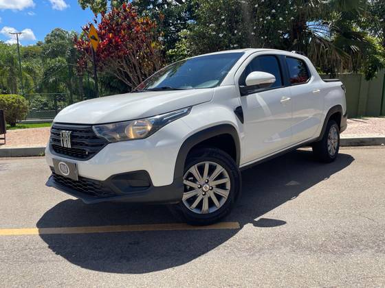 FIAT STRADA 1.3 FIREFLY FLEX FREEDOM CD MANUAL FIAT STRADA 1.3 FIREFLY FLEX FREEDOM CD MANUAL